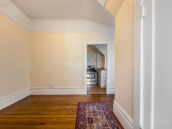 4th image of 1438 Page St APT 6