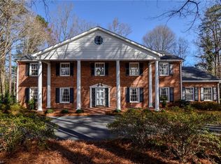 3121 Robinhood Rd, Winston Salem, NC 27106