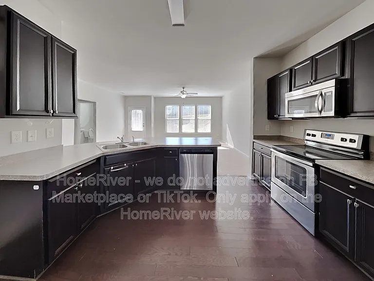 1329 Brookmere Way — Photo 7