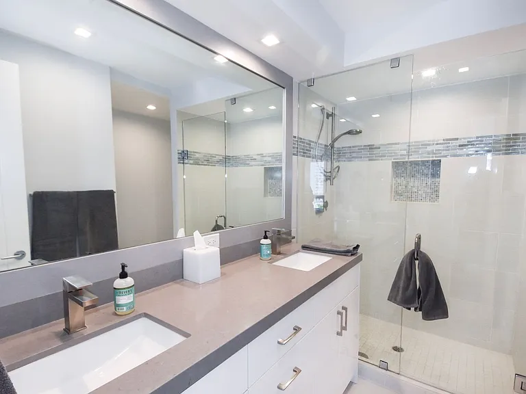 1810 Avenida Del Mundo #704 — Photo 19