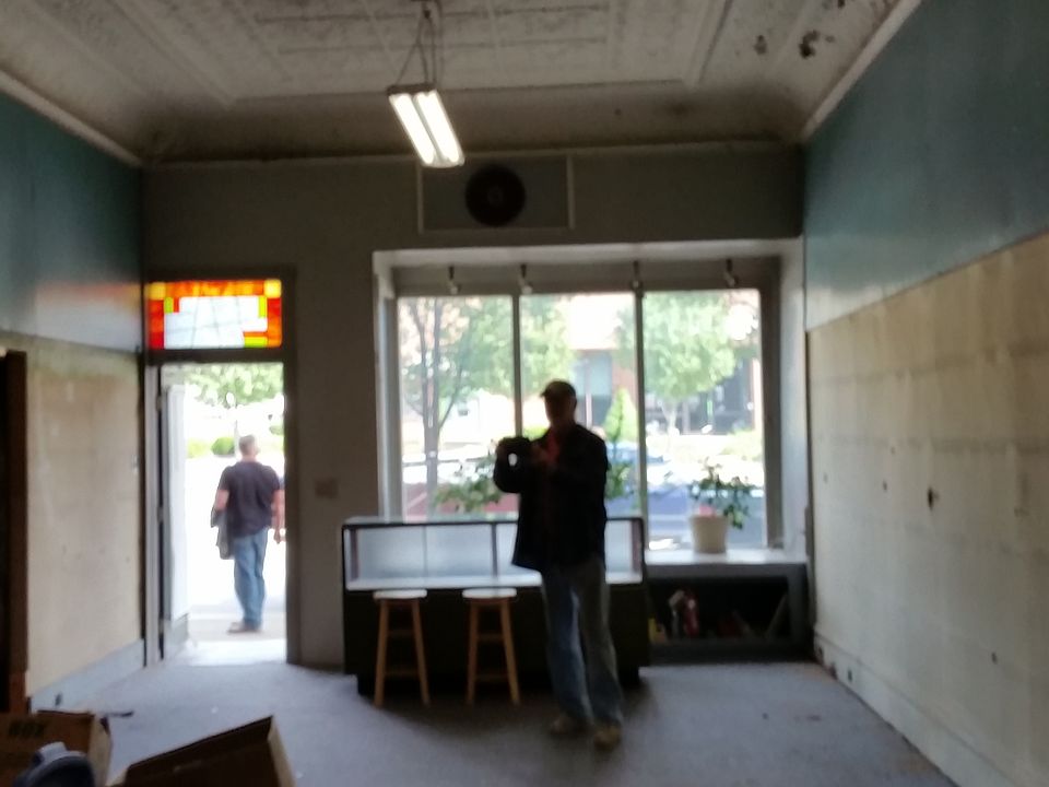 2nd image of 930 3rd Avenue
