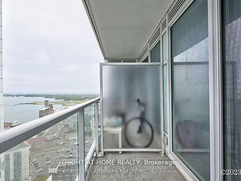 19 Bathurst St #3309 — Photo 20