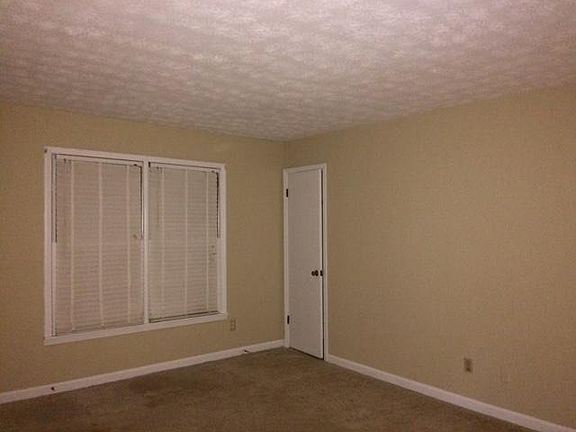 2nd image of 4871 Valley Dale Dr SW #A