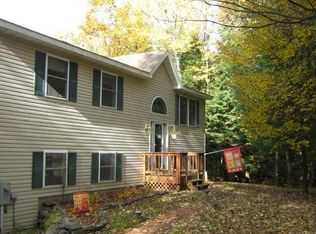 12 Crestview Dr, West Monroe, NY 13167