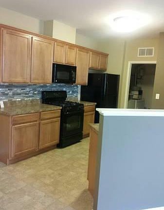 4th image of 10215 Camden Ln #G