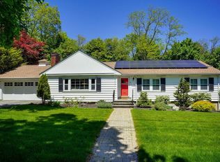 31 Apache Trl, Arlington, MA 02474