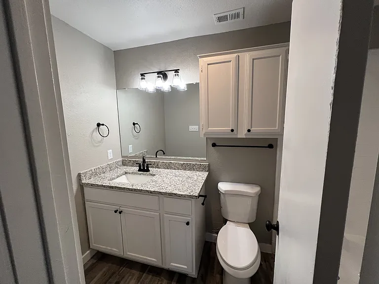 1601 Wynn Joyce Rd — Photo 17