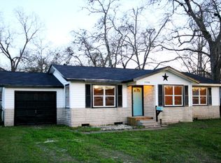 1108 E 2nd St, Sweeny, TX 77480