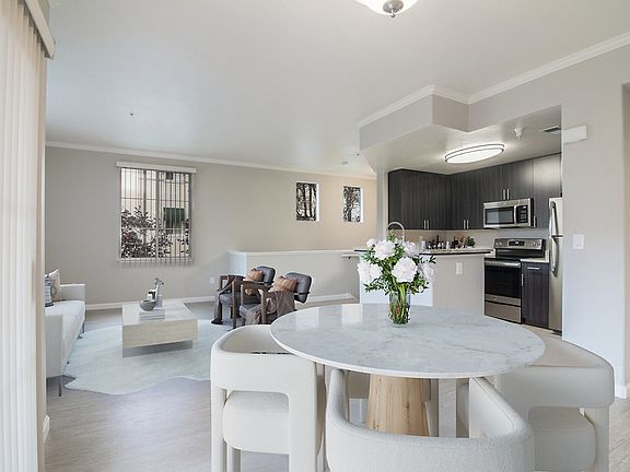 5th image of 350 La Strada Dr #2207023