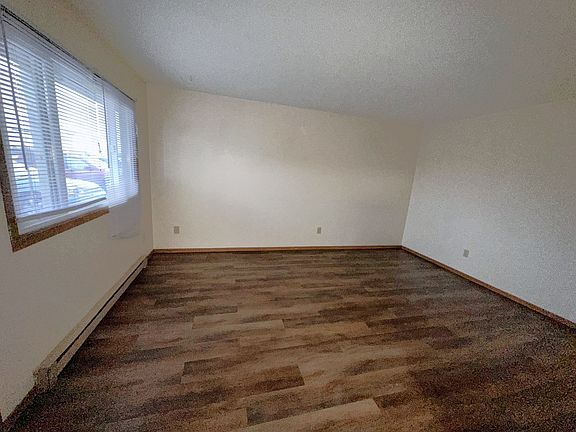 4th image of 1380 Heritage Dr APT 8