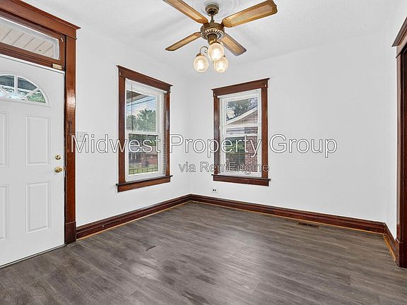 3rd image of 1208 Verl Pl