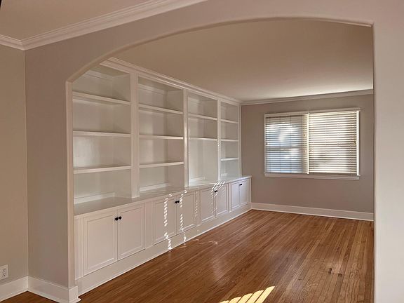 3rd image of 611 Grant St