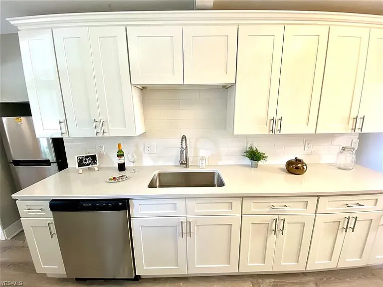 13855 Clifton Blvd #1 — Photo 9