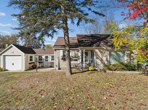 1127 E Commerce St, Milford, MI 48381