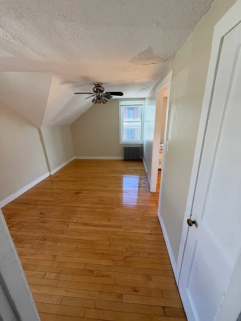 1 bed, 650 sqft, $1,400 — Photo 2