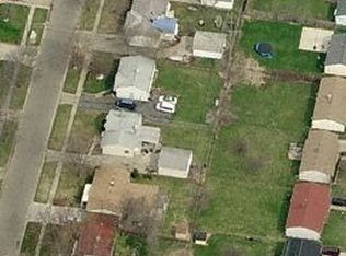 6132 Titan Dr, Mount Morris, MI 48458