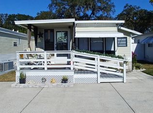 37647 Chancey Rd #223, Zephyrhills, FL 33541