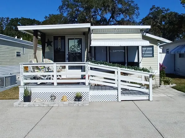 37647 Chancey Rd #223, Zephyrhills, FL 33541