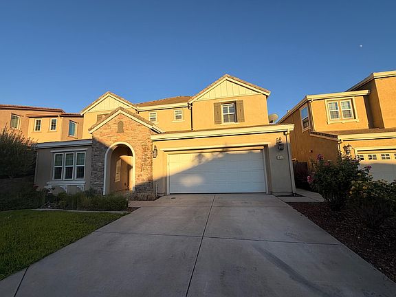 3rd image of 5632 Saratoga Cir