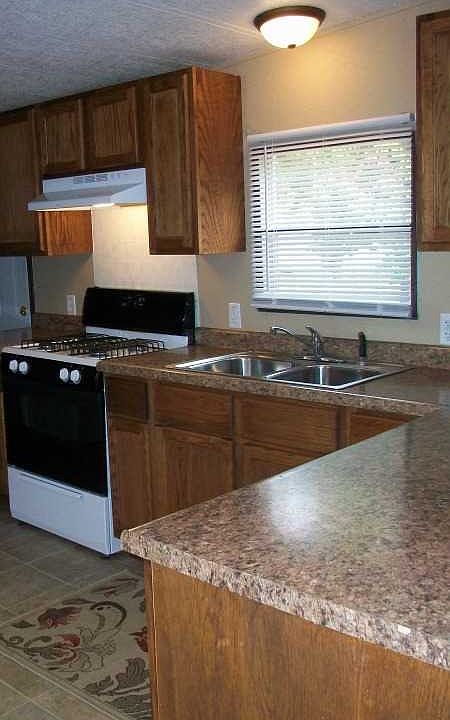2nd image of 2482 Estabrook Dr