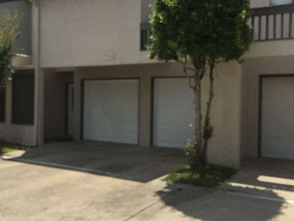 3rd image of 1341 Airport Dr APT H3