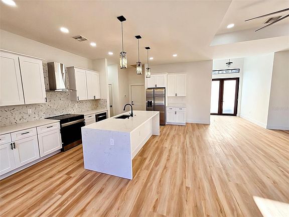5th image of 2524 WALLER ROAD