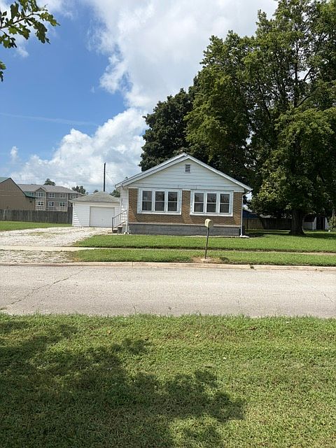 1st image of 2915 Harding Ave