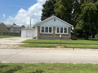 2915 Harding Ave, Terre Haute, IN 47802