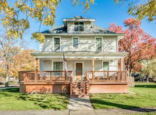 202 S Walker St, Capac, MI 48014