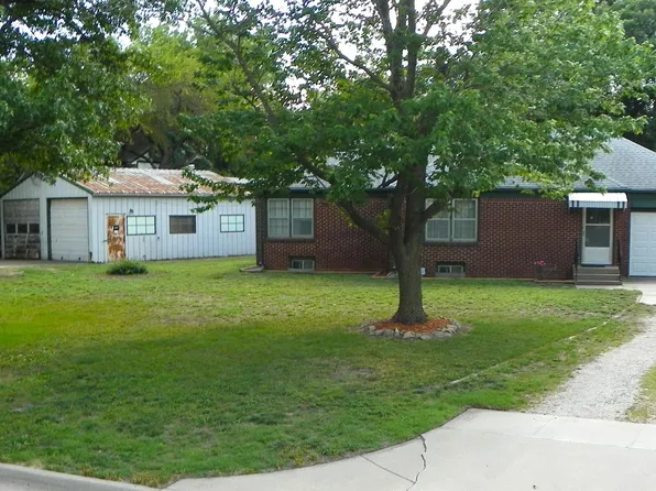 219 S Evergreen Ln, Wichita, KS 67209