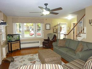 3rd image of 1236 Elm St