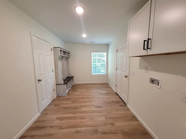 115 Dorchester Ln — Photo 13