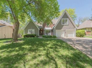 13638 S Sycamore St, Olathe, KS 66062