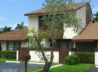 20033 NE 2nd Pl #20033, Miami, FL 33179