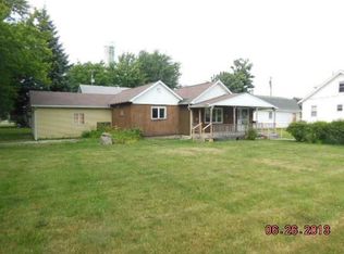 206 W 6th St, Genoa, OH