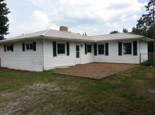 3986 Upper Lake Rd, Thomasville, NC 27360