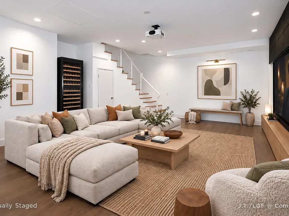 125 W 22nd St #1B
