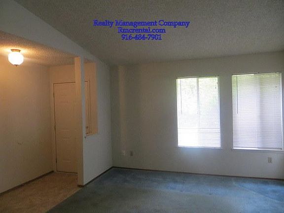 3rd image of 1 Corkwood Ct