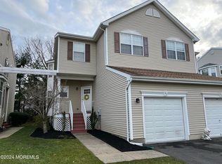 61 Cheyenne St, Tinton Falls, NJ 07712