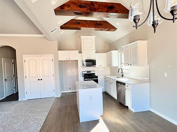 3rd image of 2705 Landmark Dr