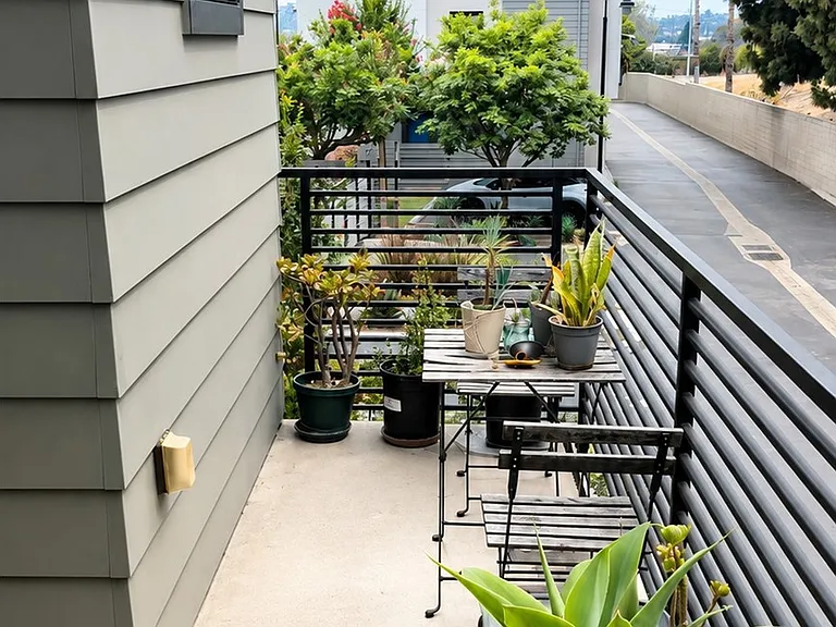 3901 Eagle Rock Blvd — Photo 10