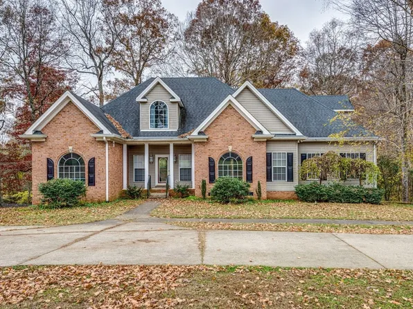 1240 Camp Ravine Rd, Burns, TN 37029