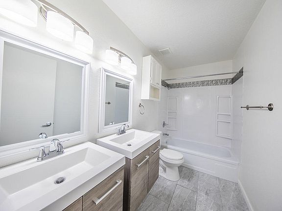 4th image of 13360 Camino Del Norte NE