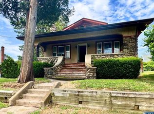 53 River Dr, Elmwood Park, NJ 07407