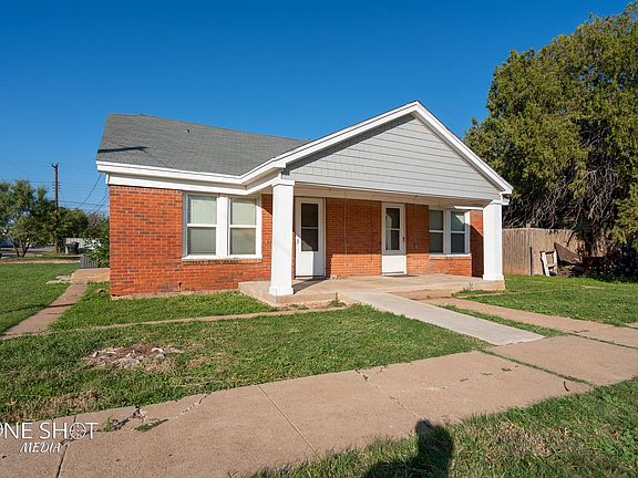 3rd image of 2742 Russell Ave