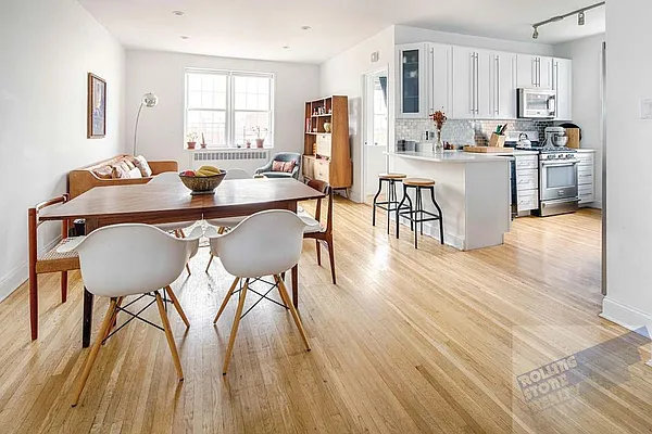 Sold by Rolling Stone Realty LLC | media 13