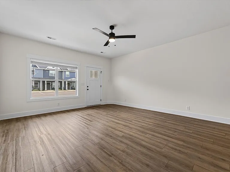 309 Front Ridge Cir — Photo 4