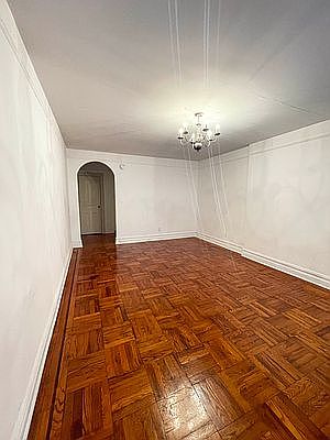 4th image of 49 W 76th St APT 1A