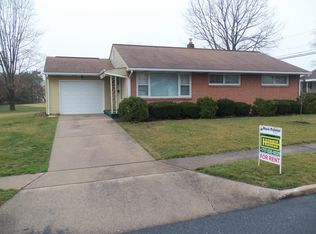 304 S Landis St, Hummelstown, PA 17036