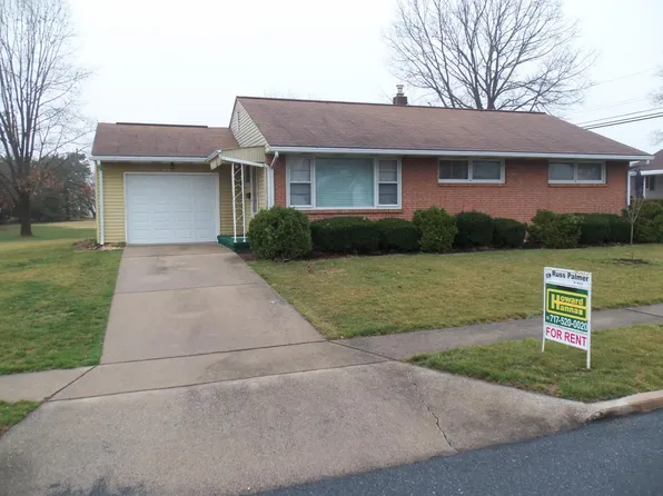 304 S Landis St, Hummelstown, PA 17036